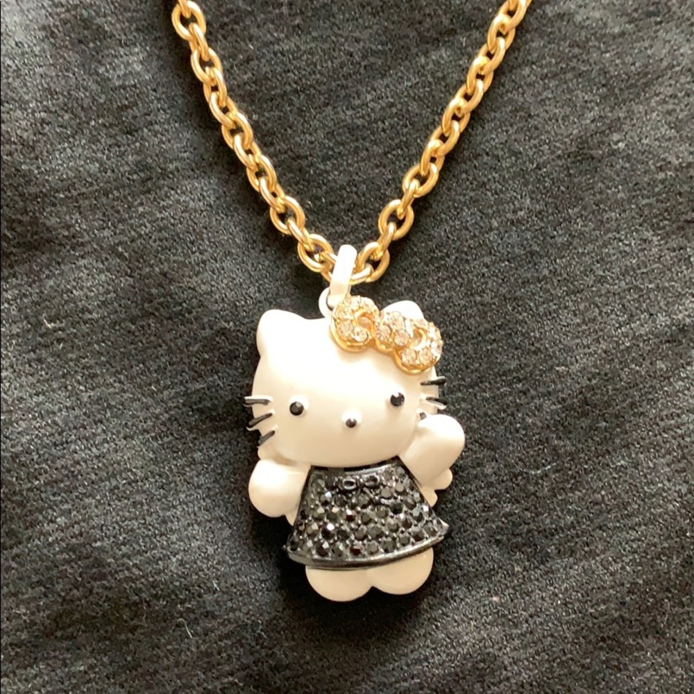 Hello Kitty necklace